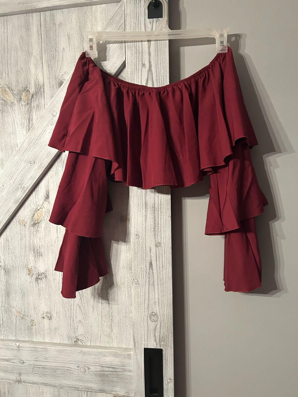 Burgundy ruffle sleeve crop top